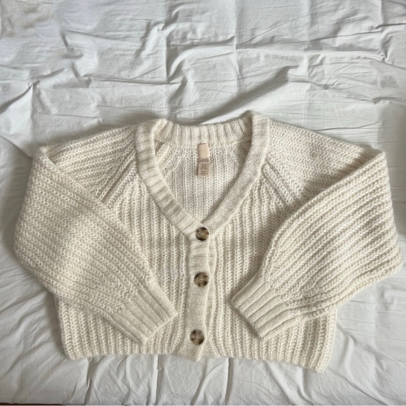 H&M Chunky Knit Cardigan - Picture 2 of 6